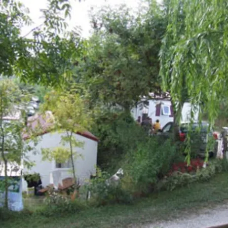 Mobil-home Avec Terrasse Pour 5 Personnes - Api-1-52-1674 Camping *